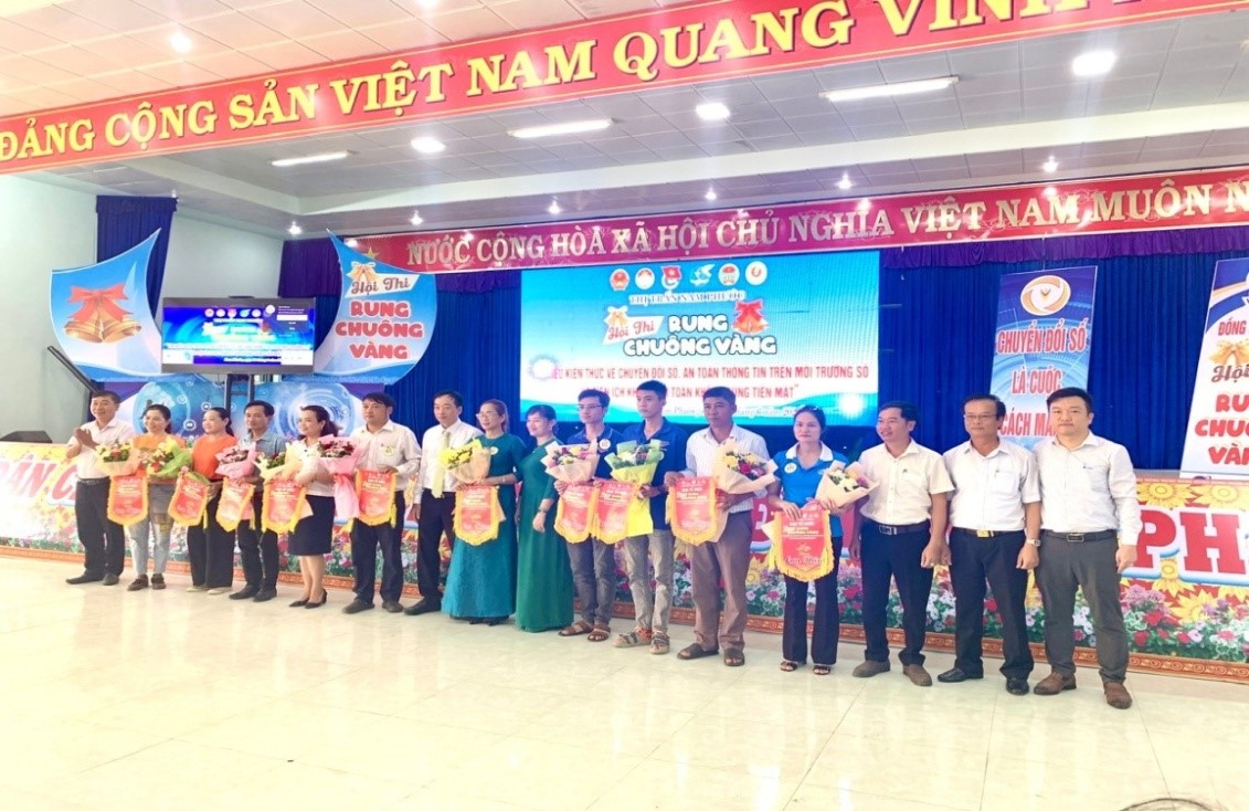 HỘI THI  RUNG CHUÔNG VÀNG